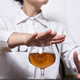 Imagen para el artículo titulado El primer ensayo con dosis de ketamina para personas con problemas de alcohol es alentador